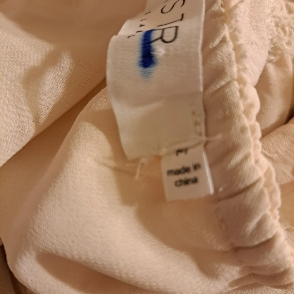 ASTR THE LABEL ZIVA LONG SLEEVE RUFFLED ROMANTIC TOP SIZE M - Picture 10 of 14